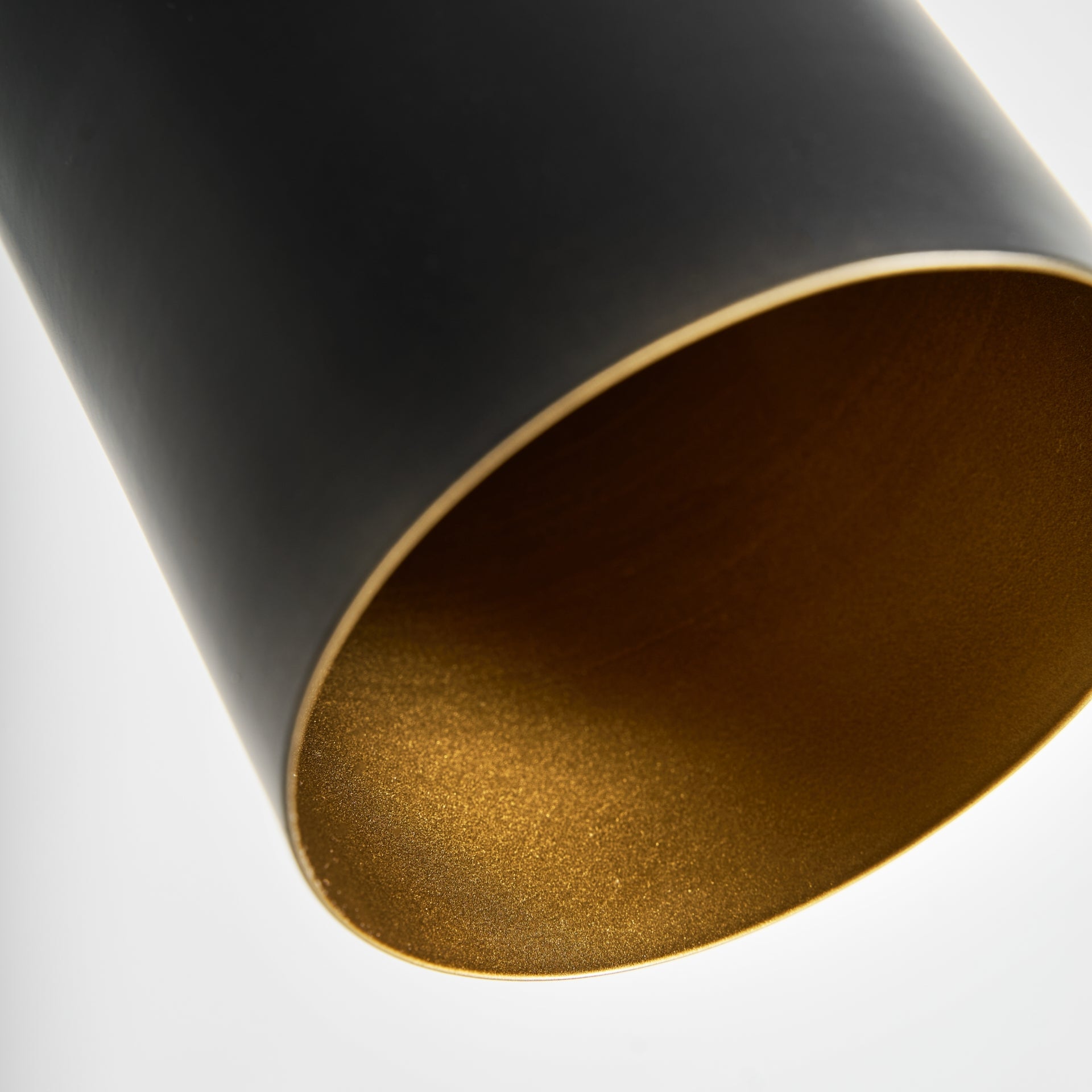 Lampe haute en métal et tissu | VICAL Seb | REMO-HOME, mobilier design et décoration d'intérieur