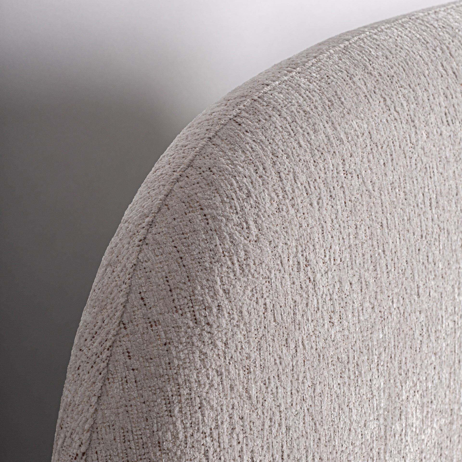 Lit design enveloppant beige | VICAL Alevia | REMO-HOME, mobilier design et décoration d'intérieur