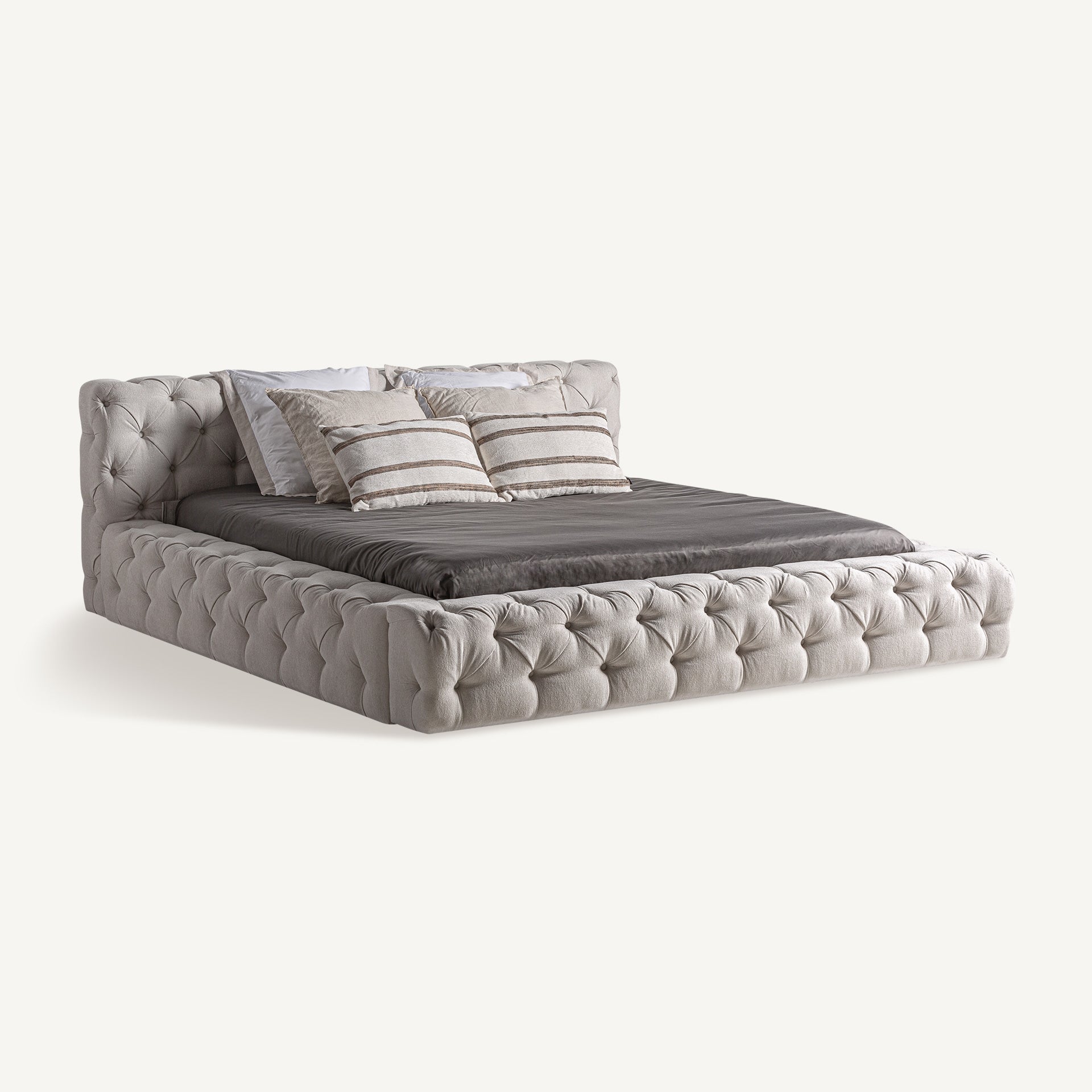 Lit double rembourré tête de lit capitonnée beige clair | VICAL Santorini | REMO-HOME, mobilier design et décoration d'intérieur