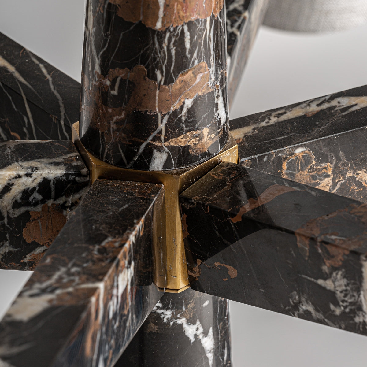 Lustre en marbre noir | VICAL Tenta | REMO-HOME, mobilier design et décoration d'intérieur