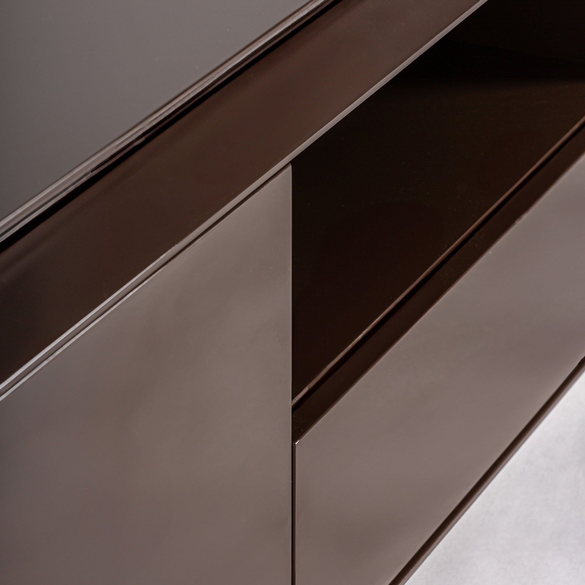 Meuble TV moderne en bois marron| VICAL Trubia | REMO-HOME, mobilier design et décoration d'intérieur