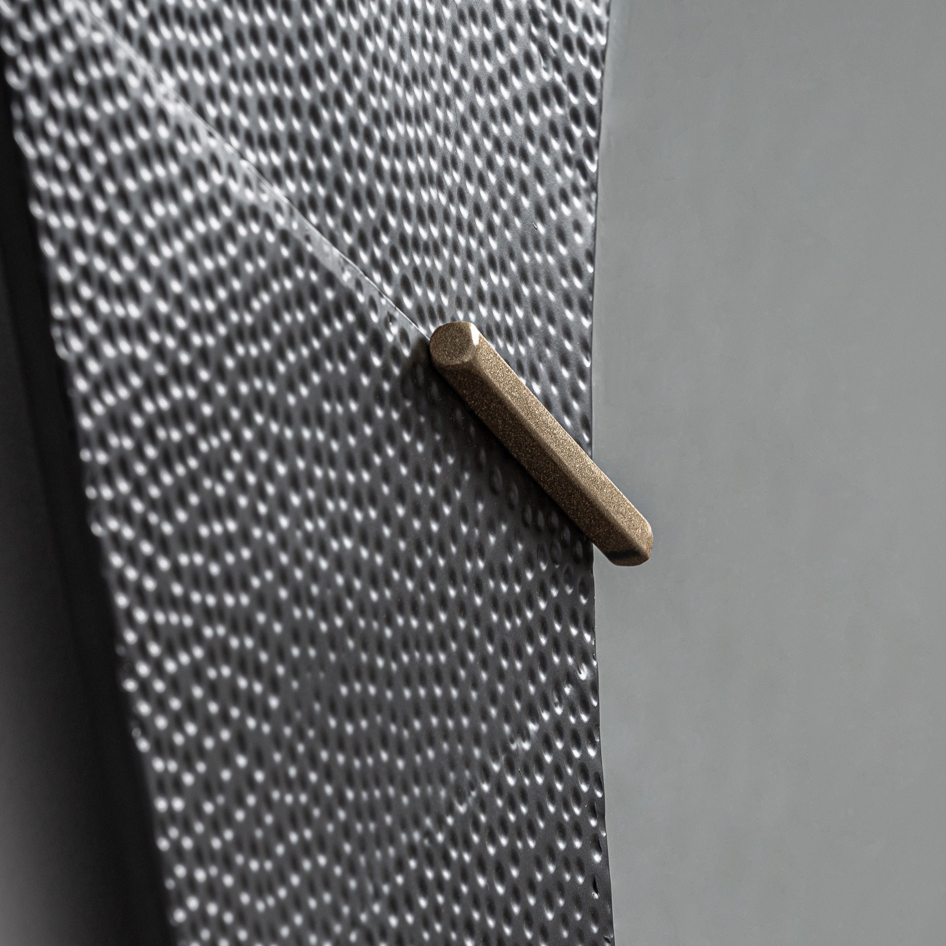 Miroir carré design art déco fer noir | VICAL Murren | REMO-HOME, mobilier design et décoration d'intérieur