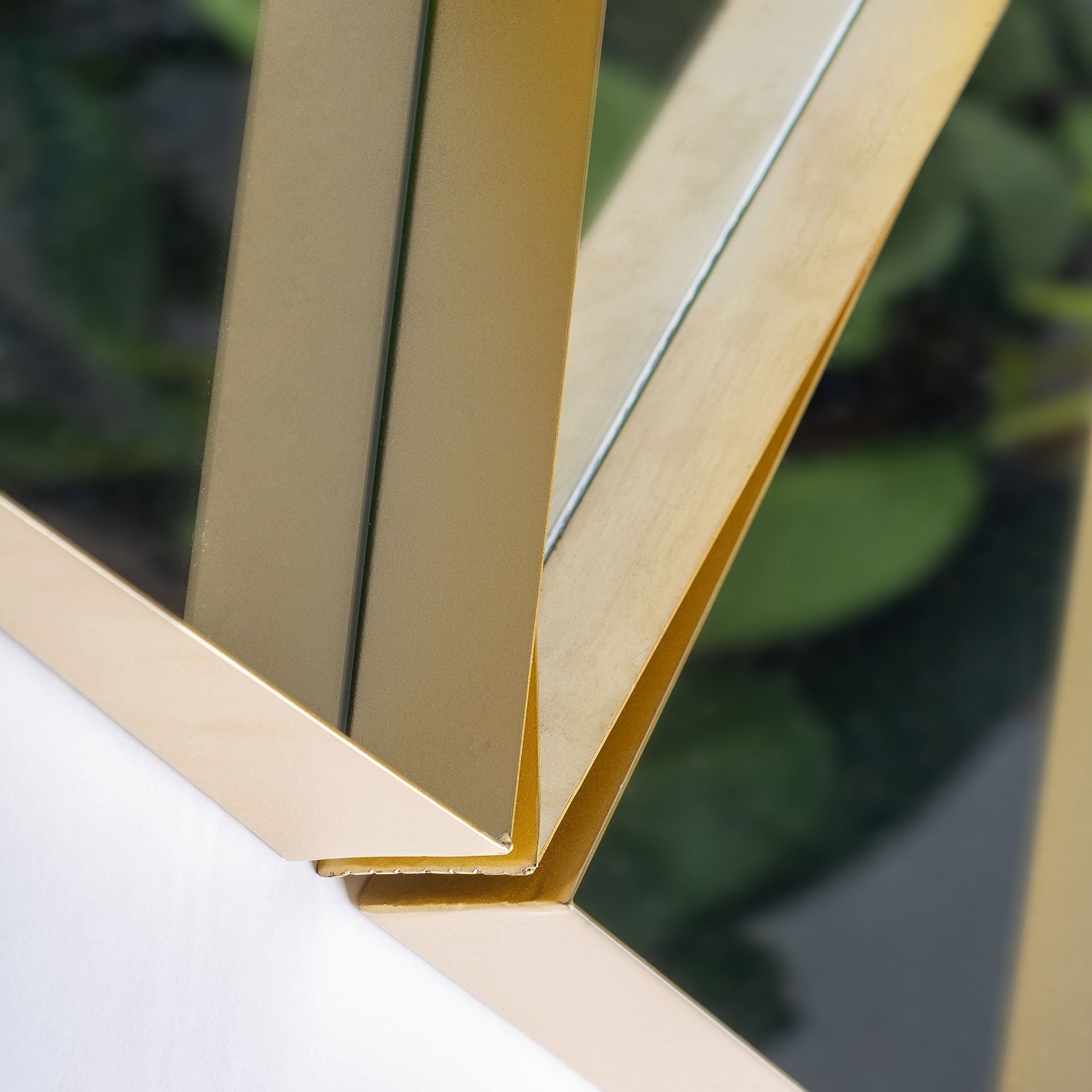 Miroir mural géométrique laiton doré 77 cm | VICAL Kodie | REMO-HOME, mobilier design et décoration d'intérieur