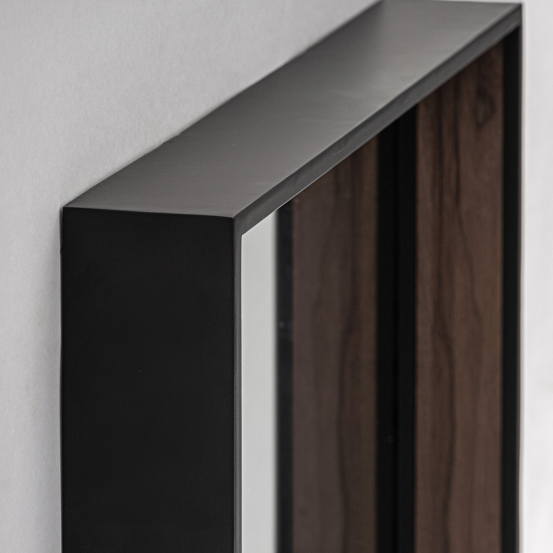 Miroir rectangulaire mural métal noir | VICAL Xylon | REMO-HOME, mobilier design et décoration d'intérieur