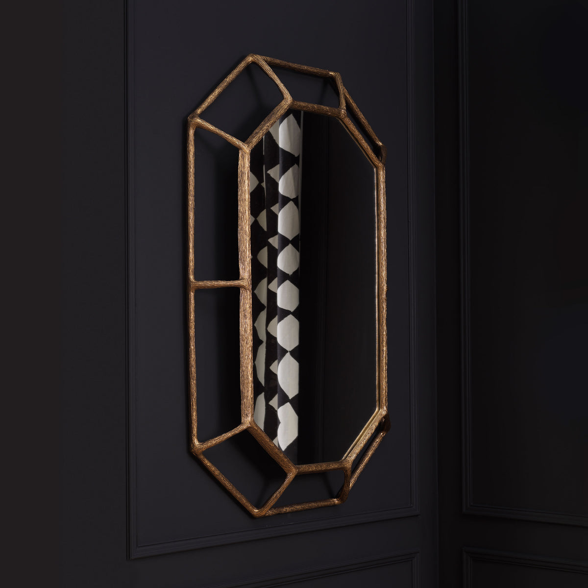 Miroir mural design en finition laiton vintage | Eichholtz Rinaldi