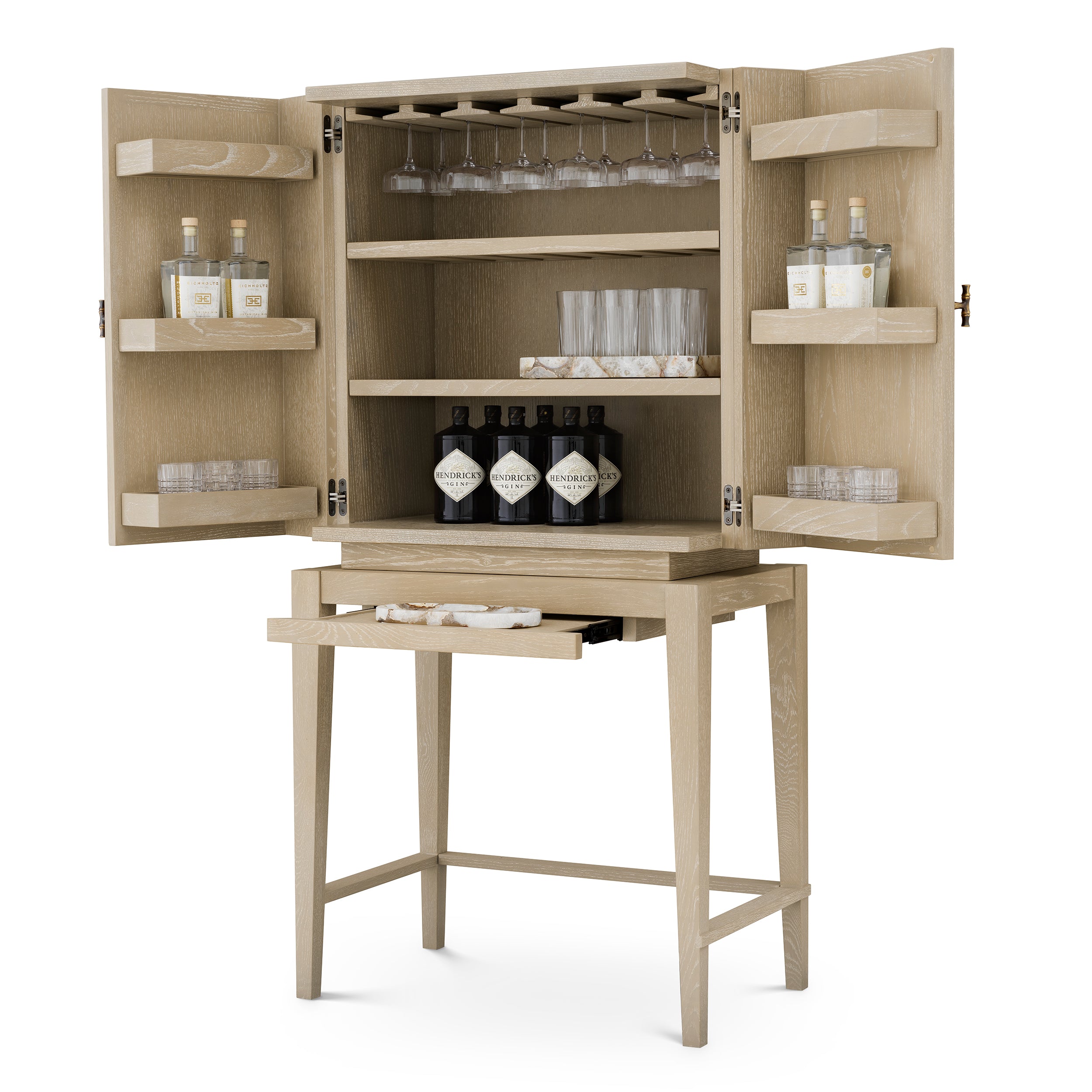 Cave a vin design en washed oak veneer | Eichholtz Borchard washed