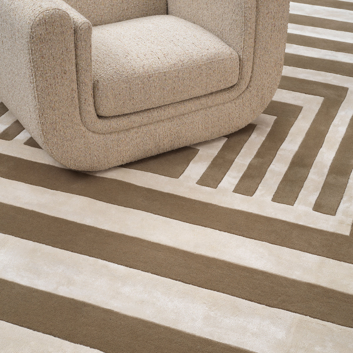 Tapis design haut de gamme en silver gris | Eichholtz Rug Radley