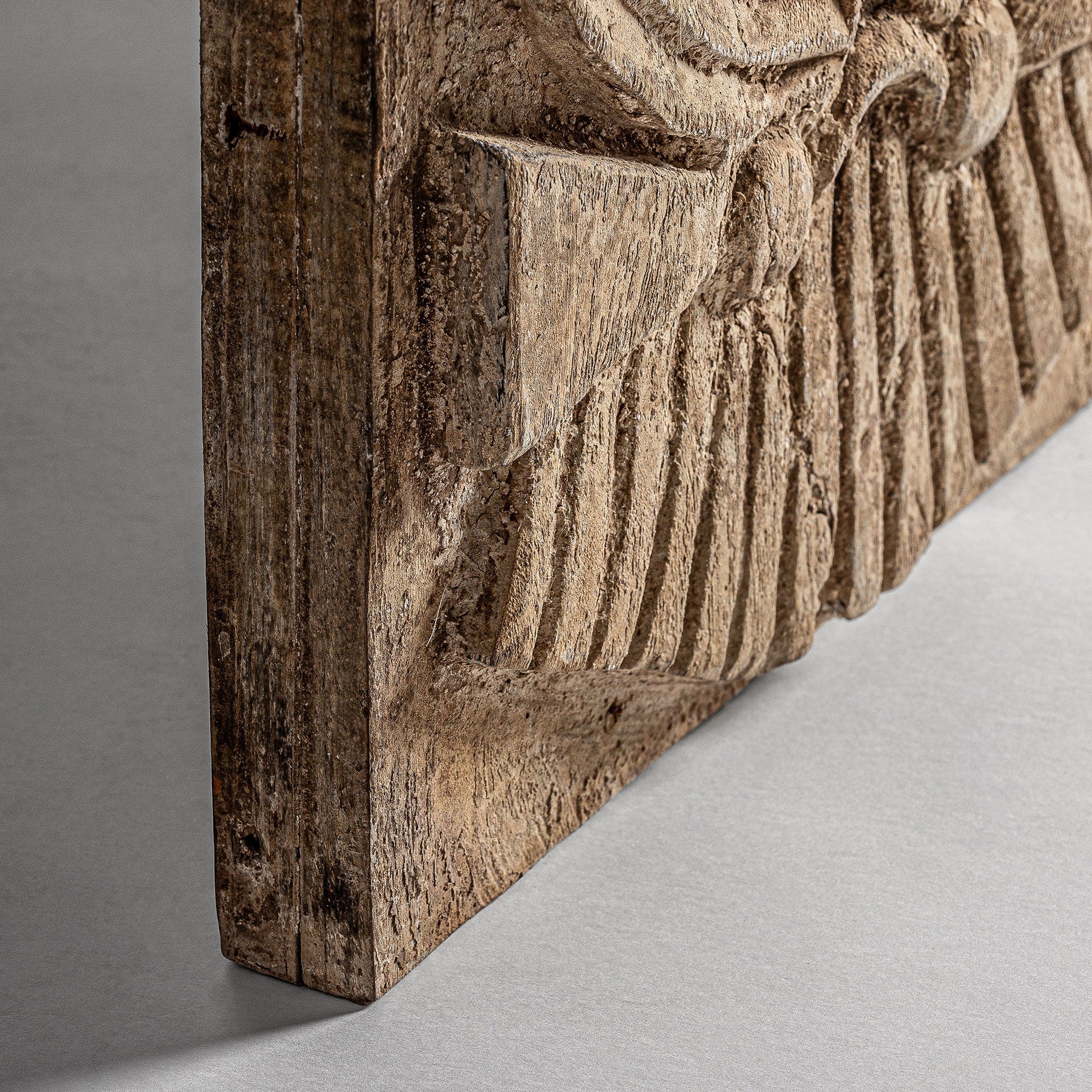 Panneau décoratif bois suar sculpté beige | VICAL Peylon | REMO-HOME, mobilier design et décoration d'intérieur
