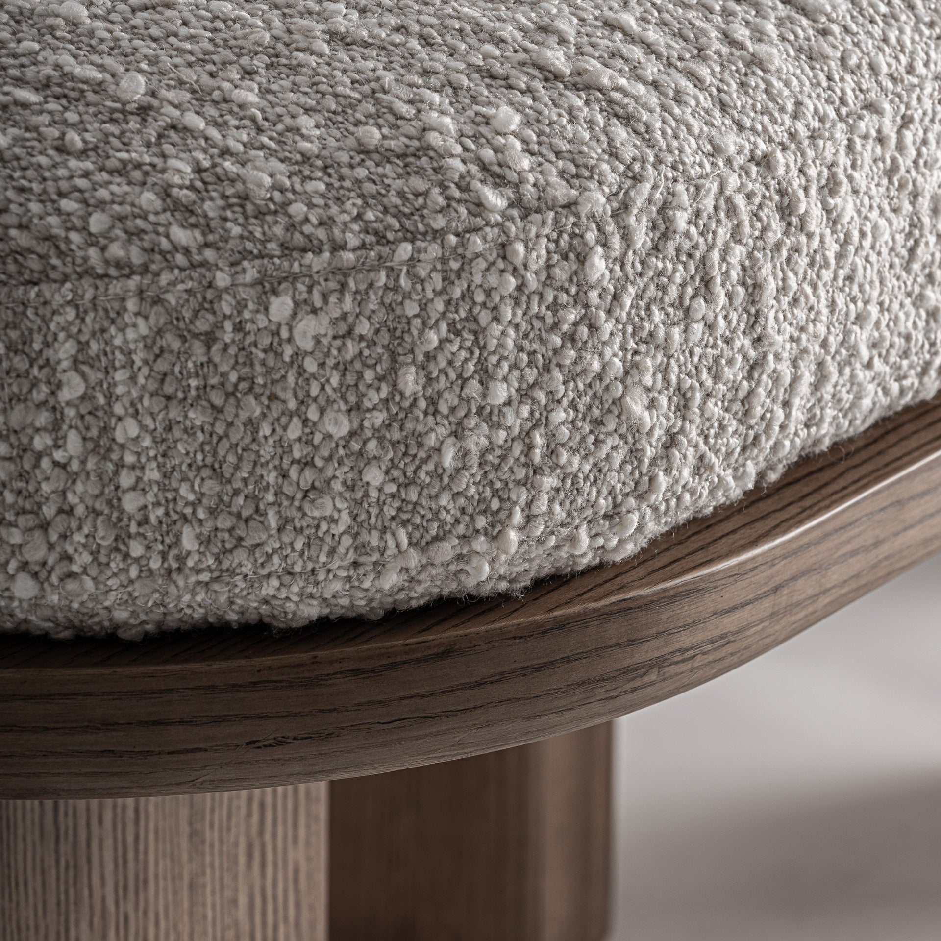 Pied de lit chêne & laiton doré | VICAL Windek | REMO-HOME, mobilier design et décoration d'intérieur