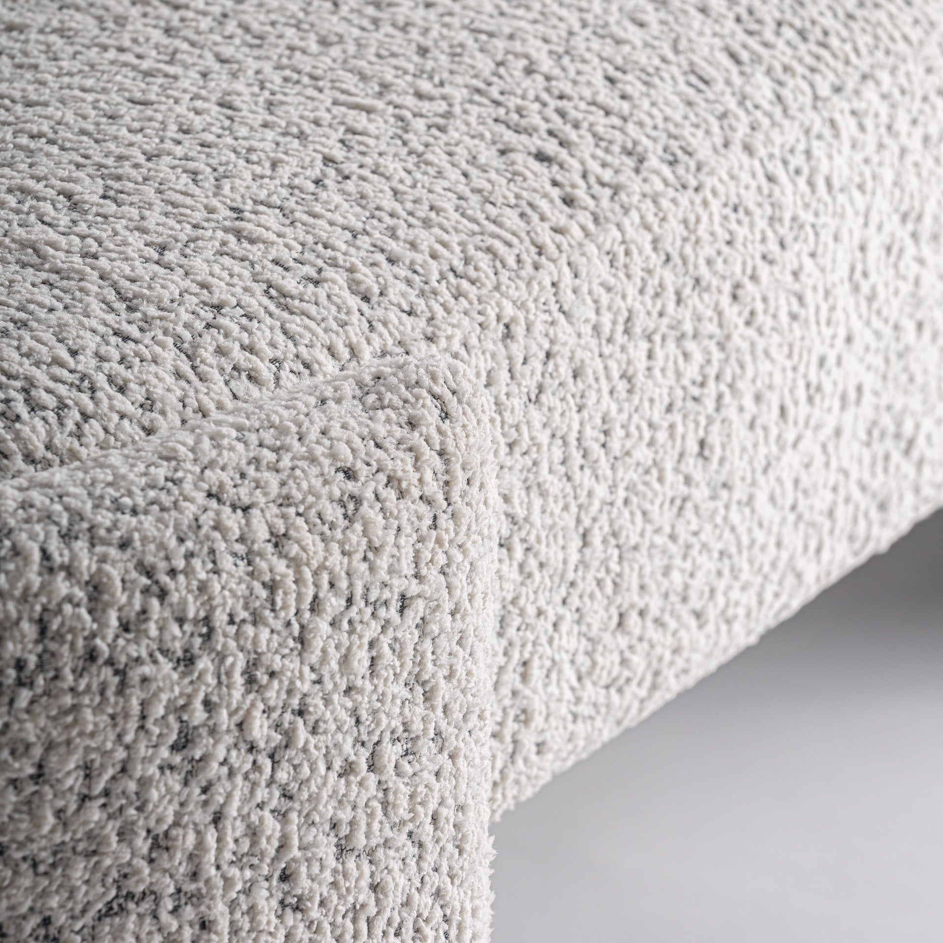 Pied de lit courbé polyester blanc | VICAL Cades | REMO-HOME, mobilier design et décoration d'intérieur