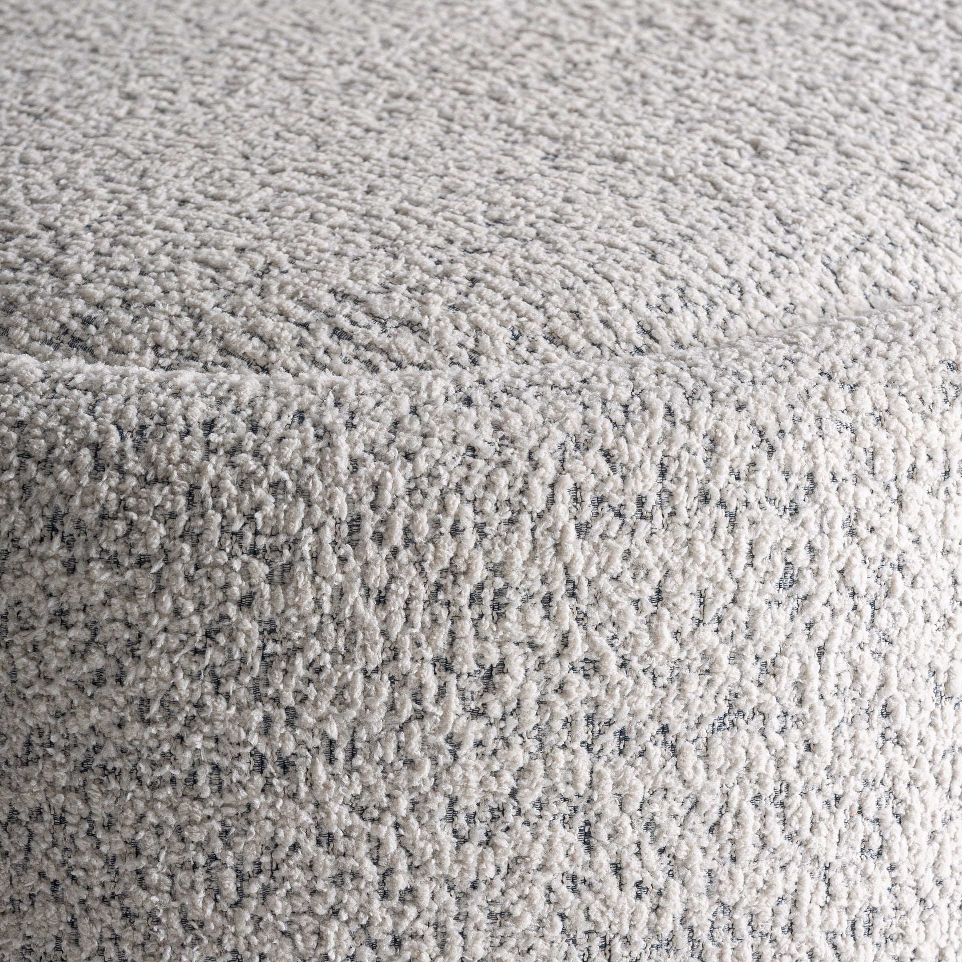 Pied de lit courbé polyester blanc | VICAL Cades | REMO-HOME, mobilier design et décoration d'intérieur