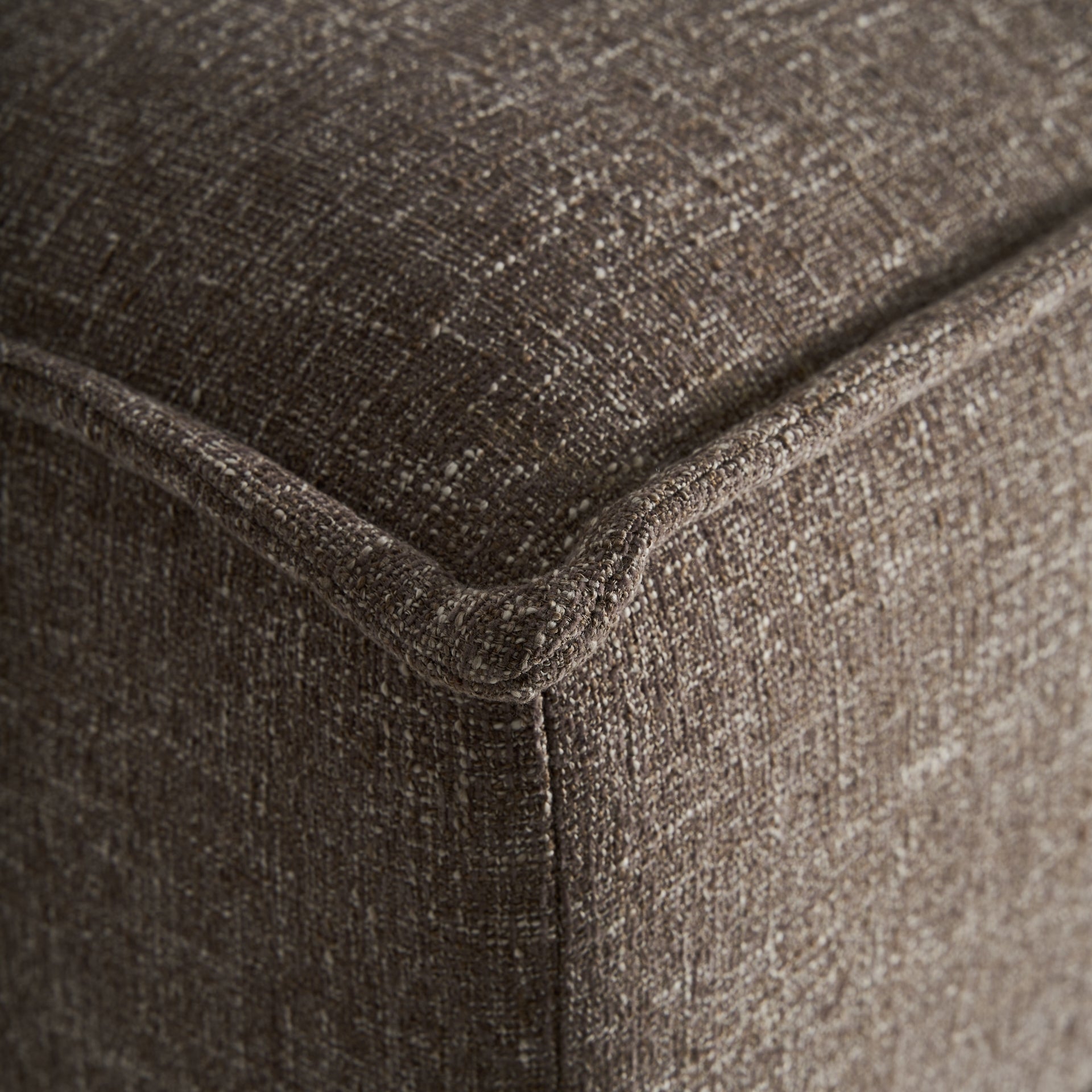 Pouf ottoman tissu brun moucheté | VICAL Aspach | REMO-HOME, mobilier design et décoration d'intérieur