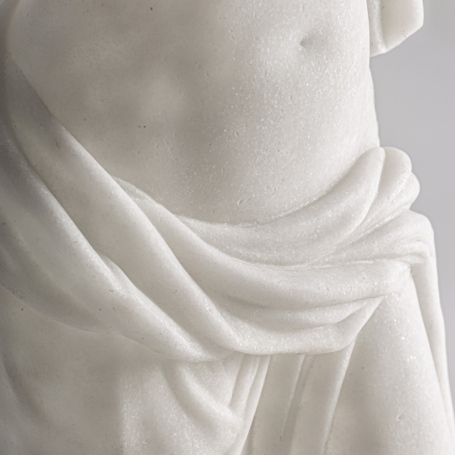 Sculpture abstraite en résine blanche | VICAL Thais | REMO-HOME, mobilier design et décoration d'intérieur