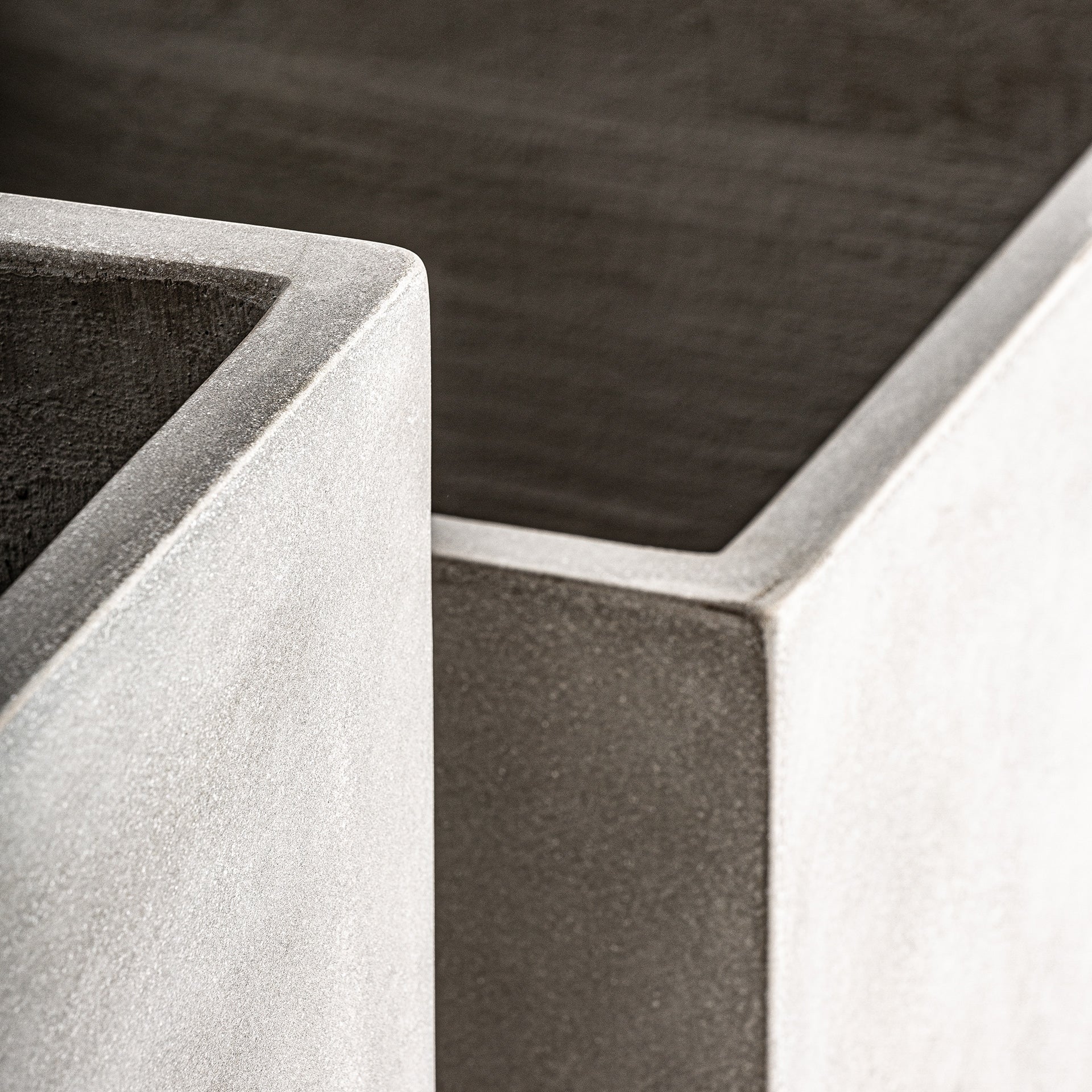 Set de 2 jardinières terre cuite gris | VICAL Loris | REMO-HOME, mobilier design et décoration d'intérieur