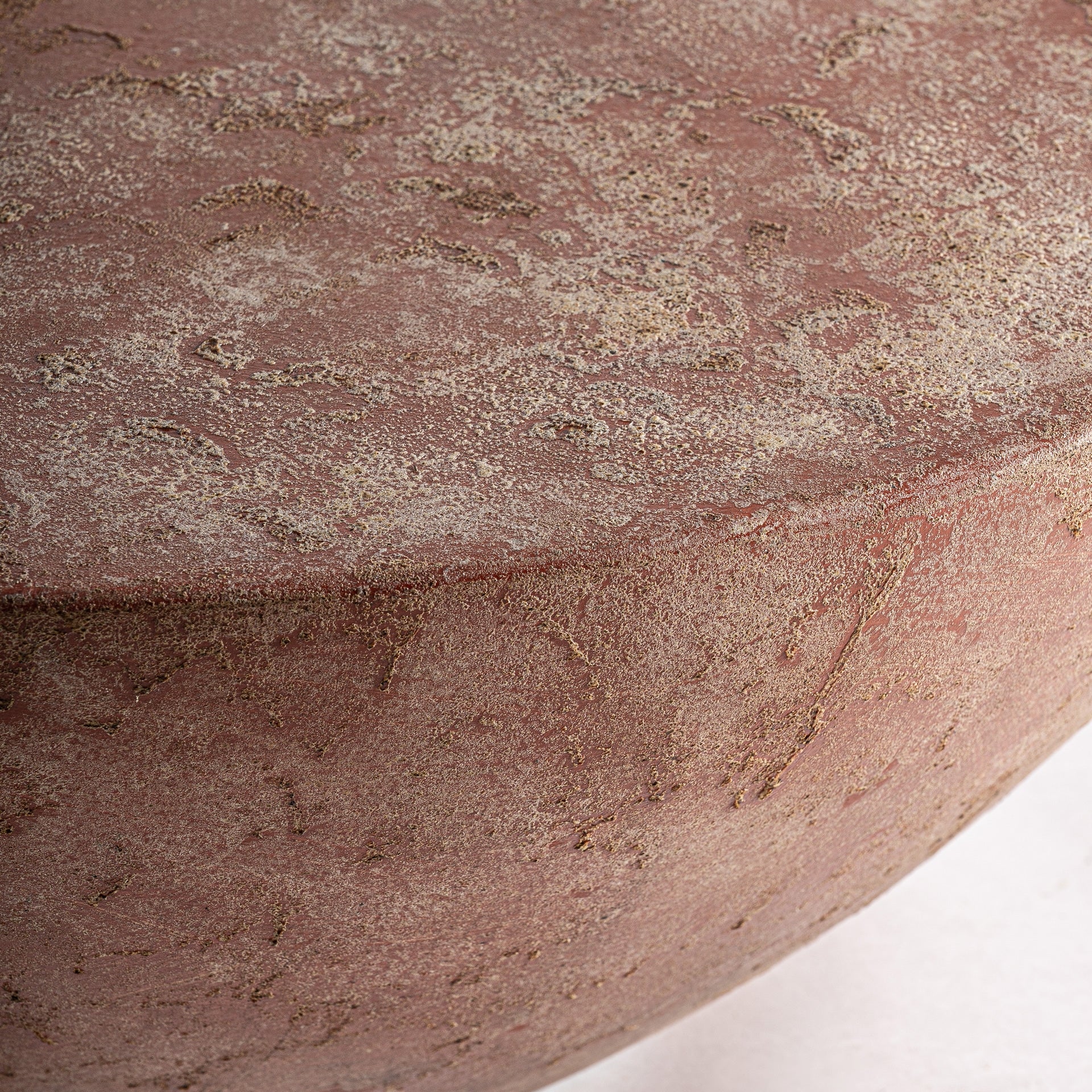 Table basse en ciment terracotta | VICAL Nashae | REMO-HOME, mobilier design et décoration d'intérieur