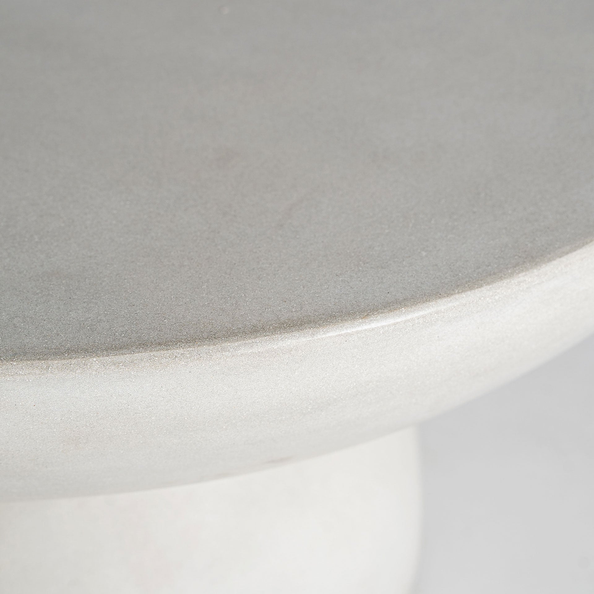 Table basse grès gris mat | VICAL Cles | REMO-HOME, mobilier design et décoration d'intérieur