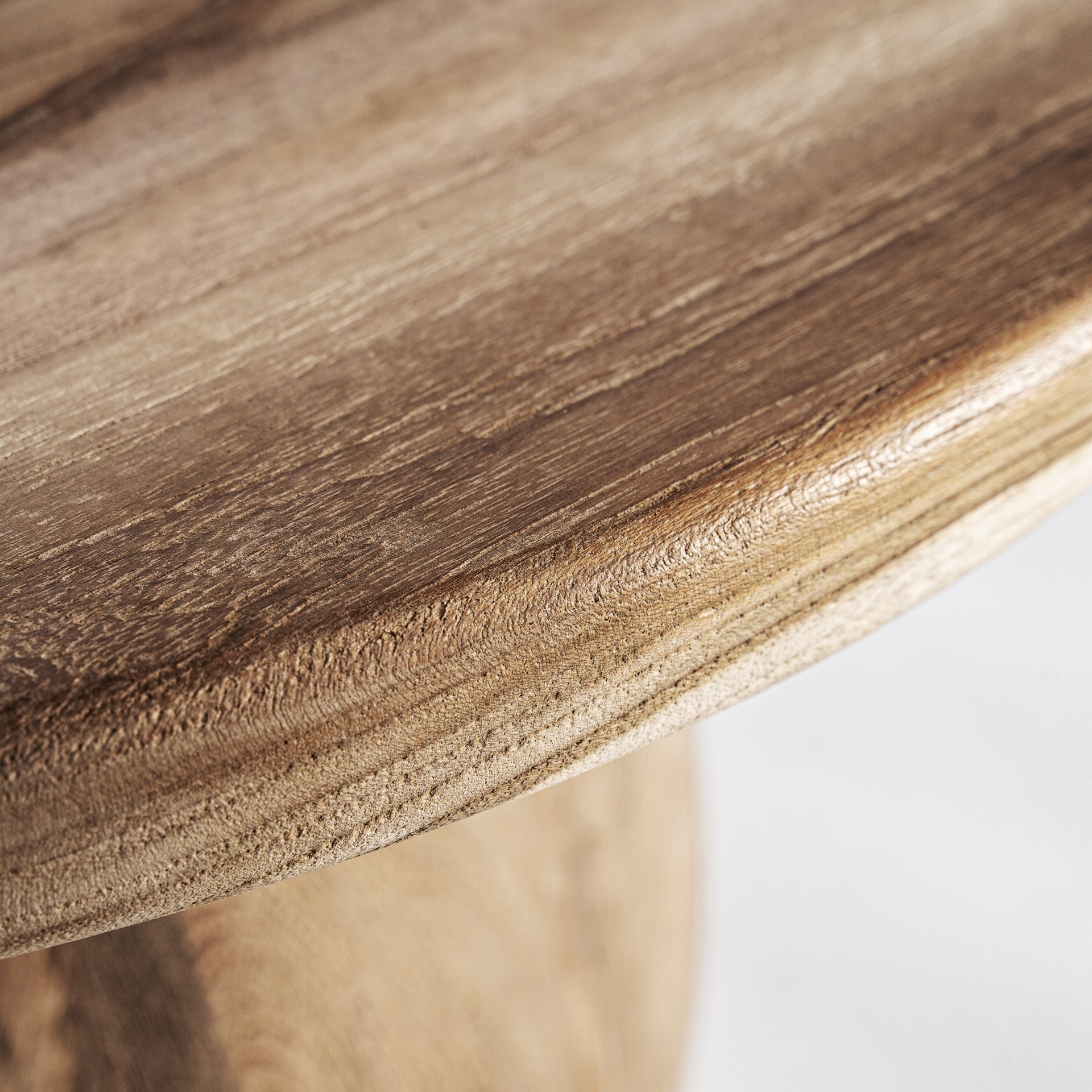 Table basse ronde en teck recyclé | VICAL Erloy | REMO-HOME, mobilier design et décoration d'intérieur