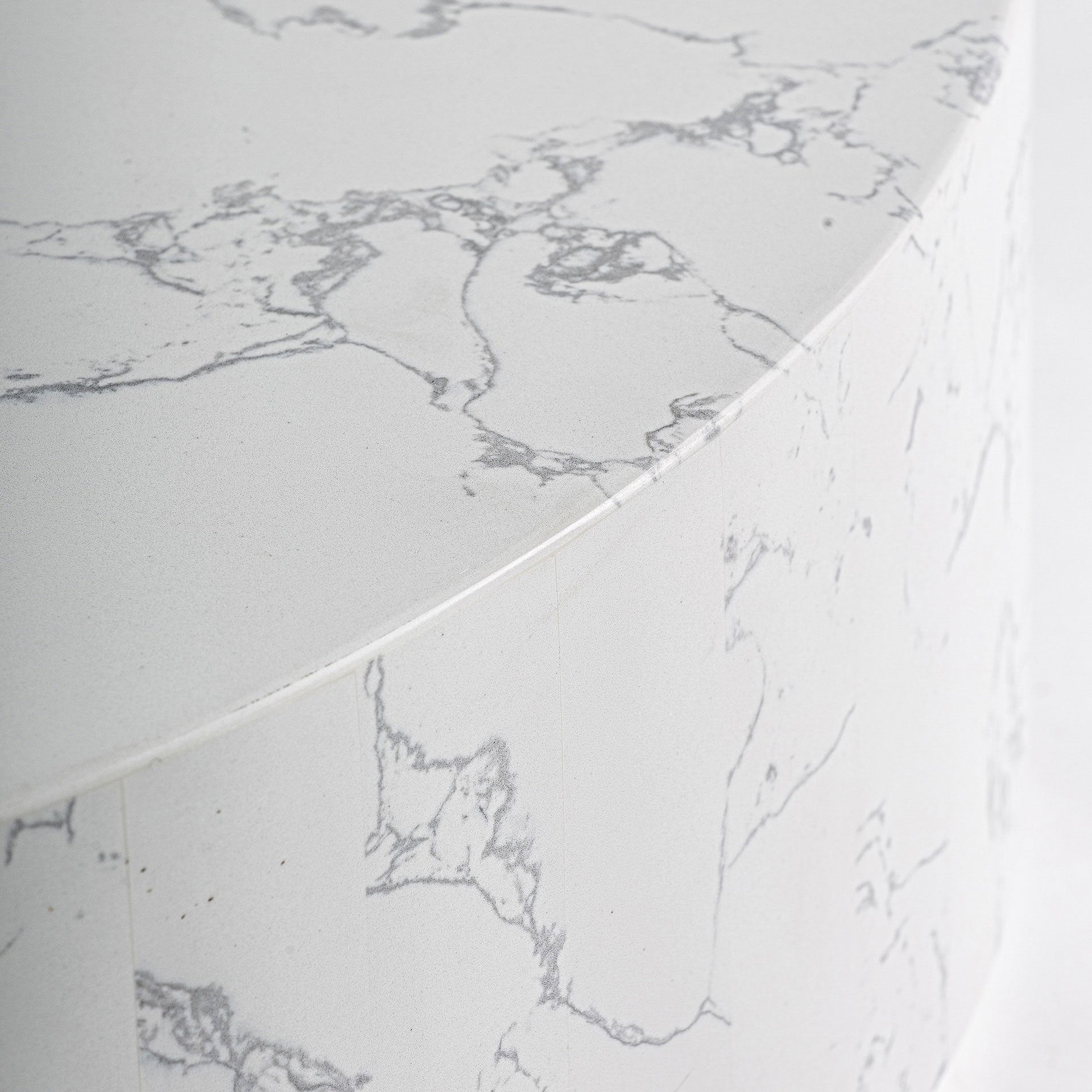 Table basse ronde pierre frittée blanche | VICAL Vonnas | REMO-HOME, mobilier design et décoration d'intérieur