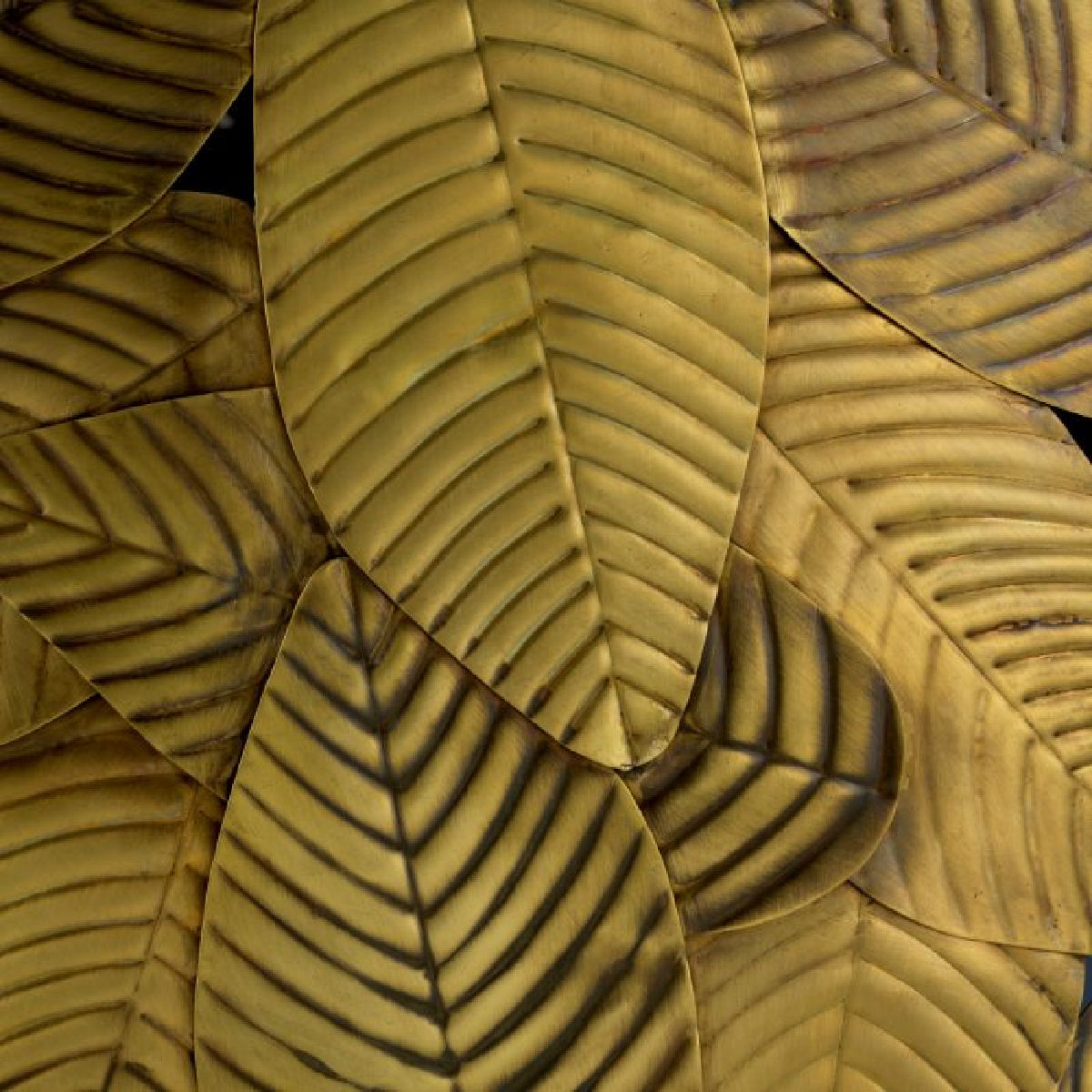 Table d'appoint dorée en verre noir | Eichholtz Botanico | REMO-HOME, mobilier et décoration d'intérieur