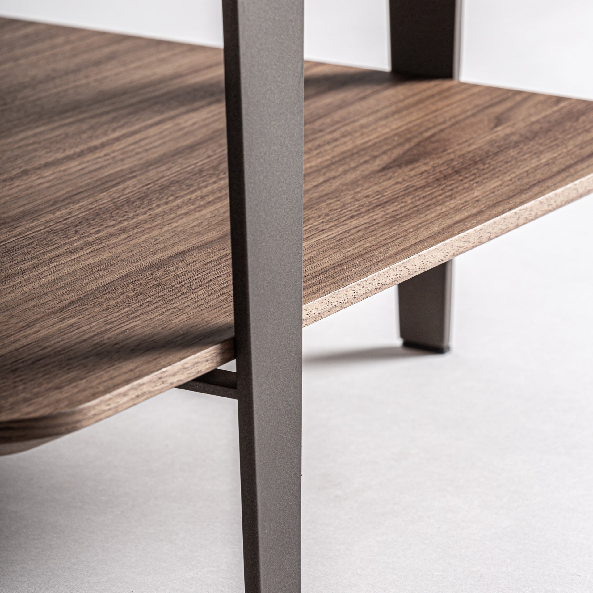 Table salon teck carrée bois de frêne | VICAL Gehofen | REMO-HOME, mobilier design et décoration d'intérieur