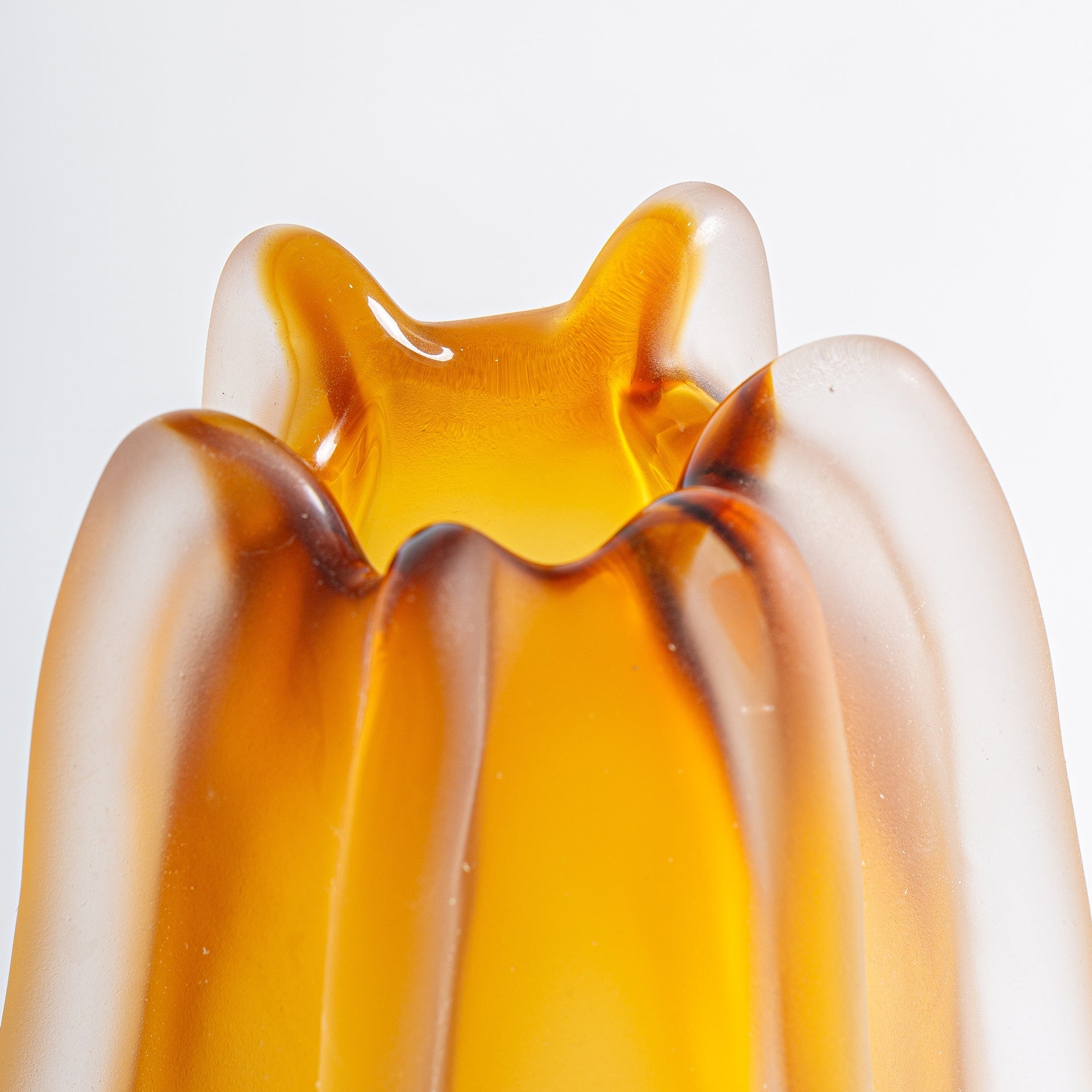 Vase Verre Ambré 35cm | VICAL Mizuki | REMO-HOME, mobilier design et décoration d'intérieur