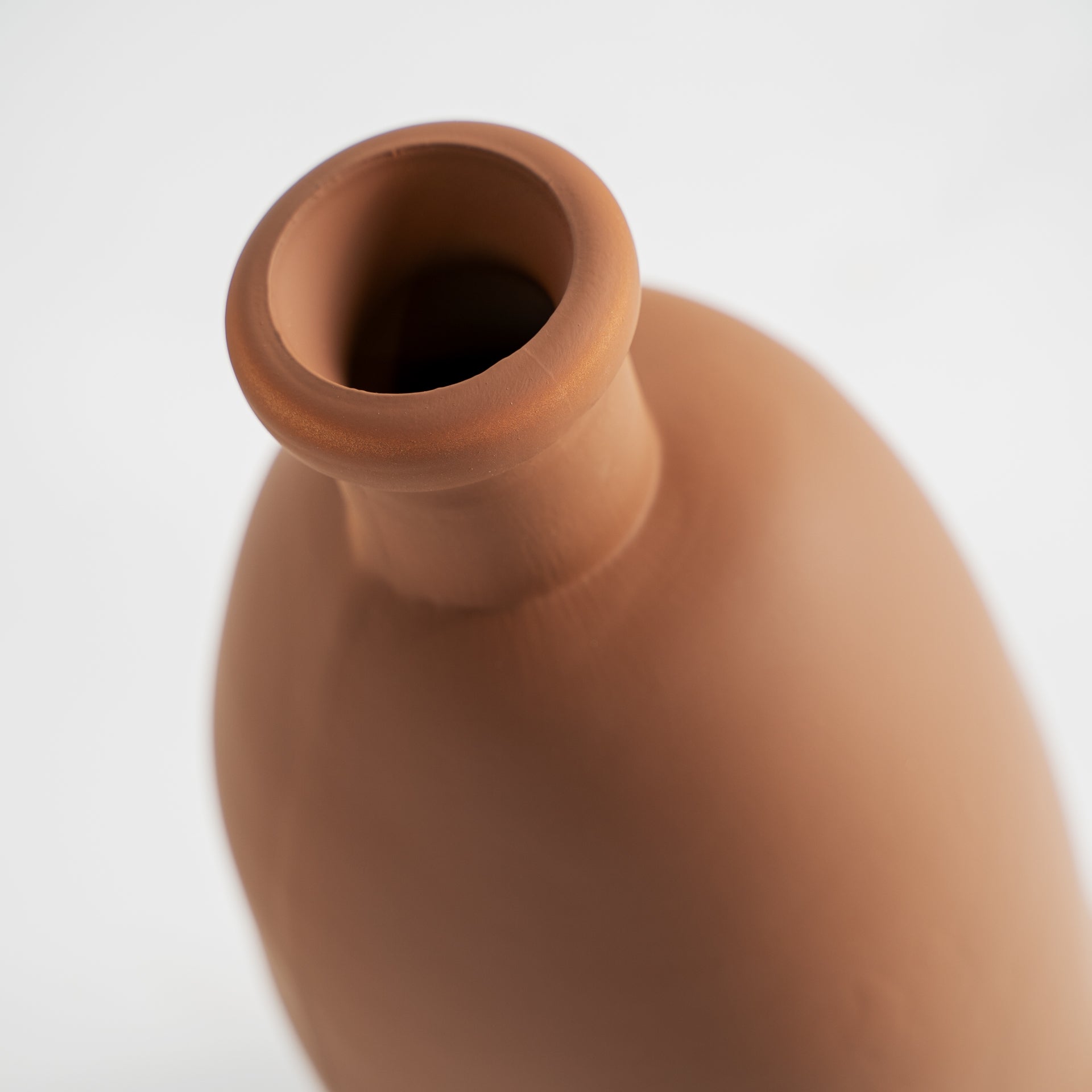 Vase en argile beige clair | VICAL Messe | REMO-HOME, mobilier design et décoration d'intérieur