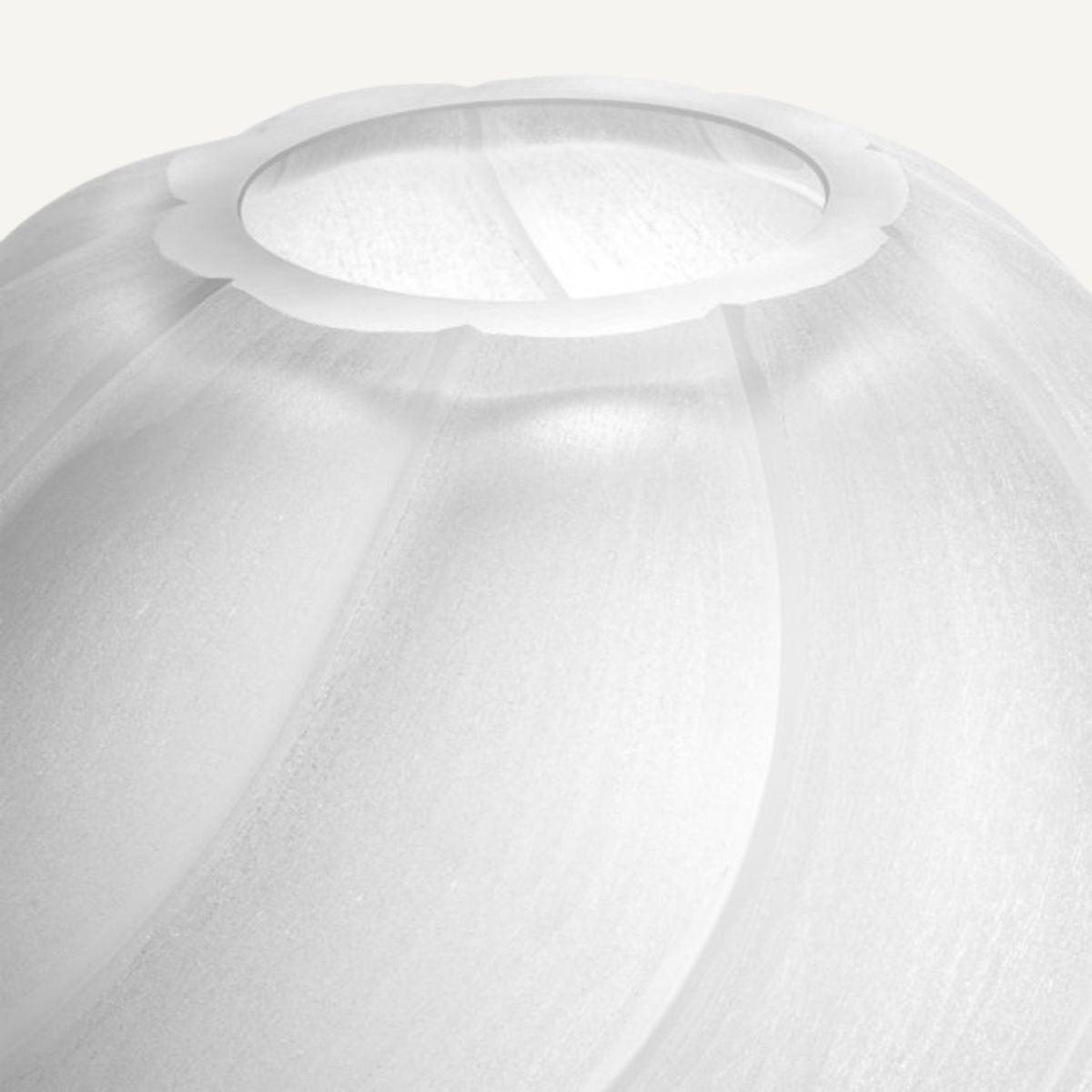 Vase en verre blanc | Eichholtz Sicilia S | REMO-HOME, mobilier et décoration d'intérieur