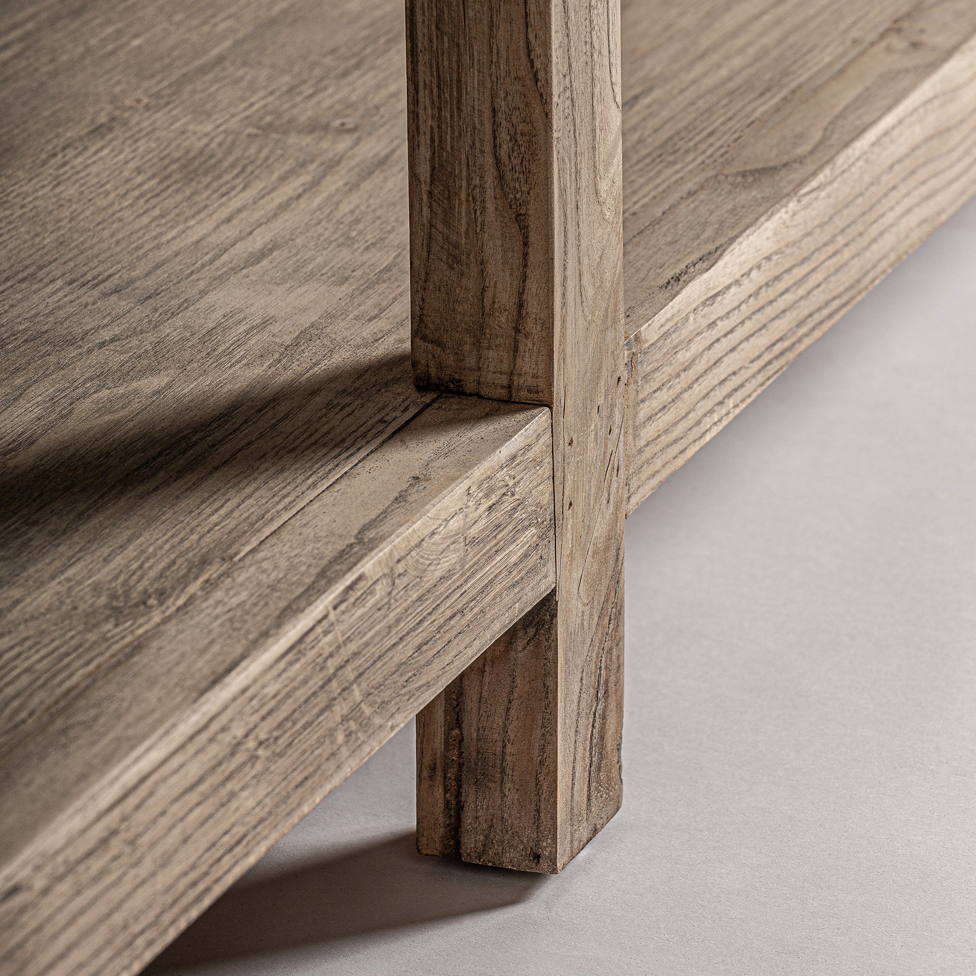 Vitrine empilable bois d'orme clair | Vical Masein | REMO-HOME, mobilier design et décoration d'intérieur