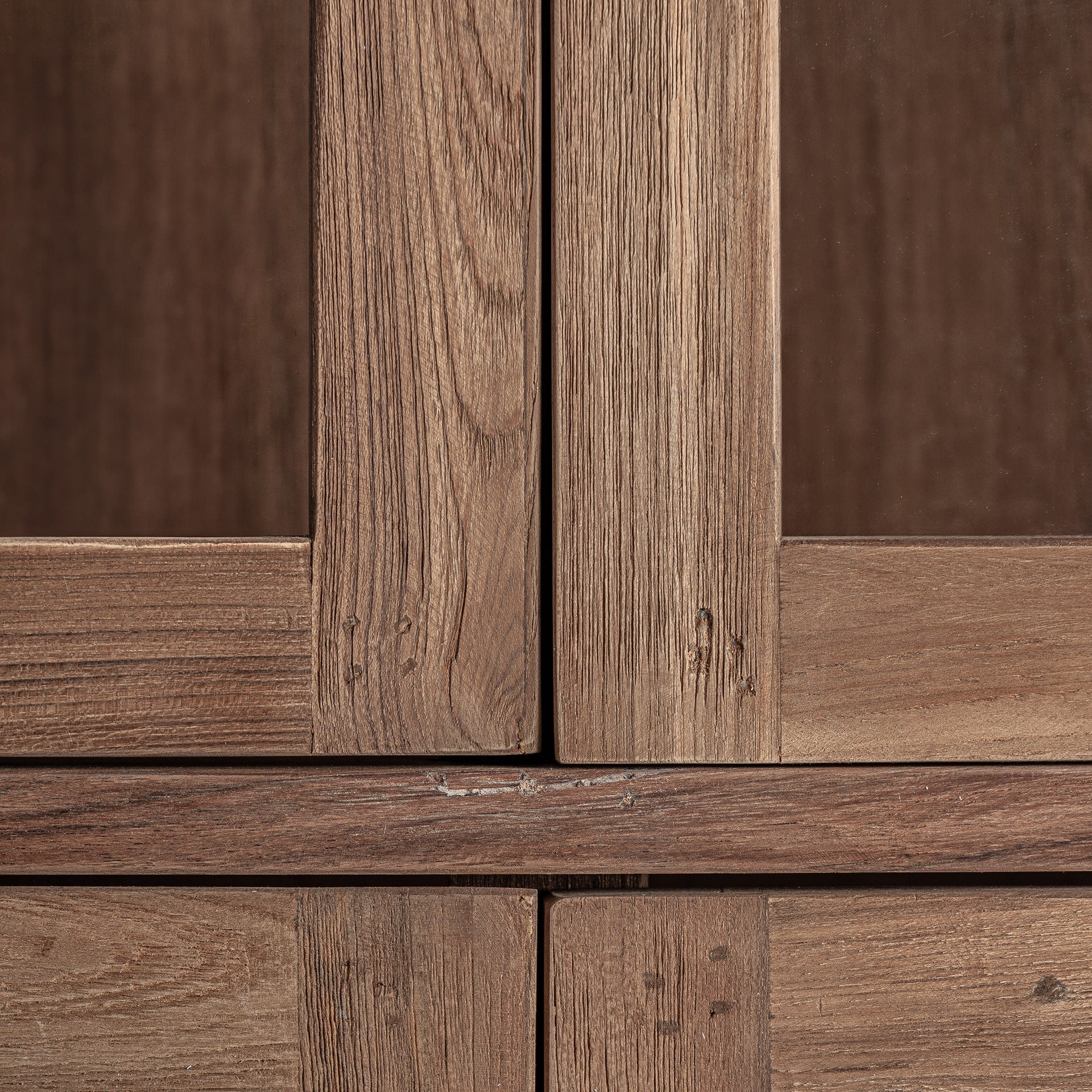 Vitrine haute bois récupéré | VICAL Helmond  | REMO-HOME, mobilier design et décoration d'intérieur