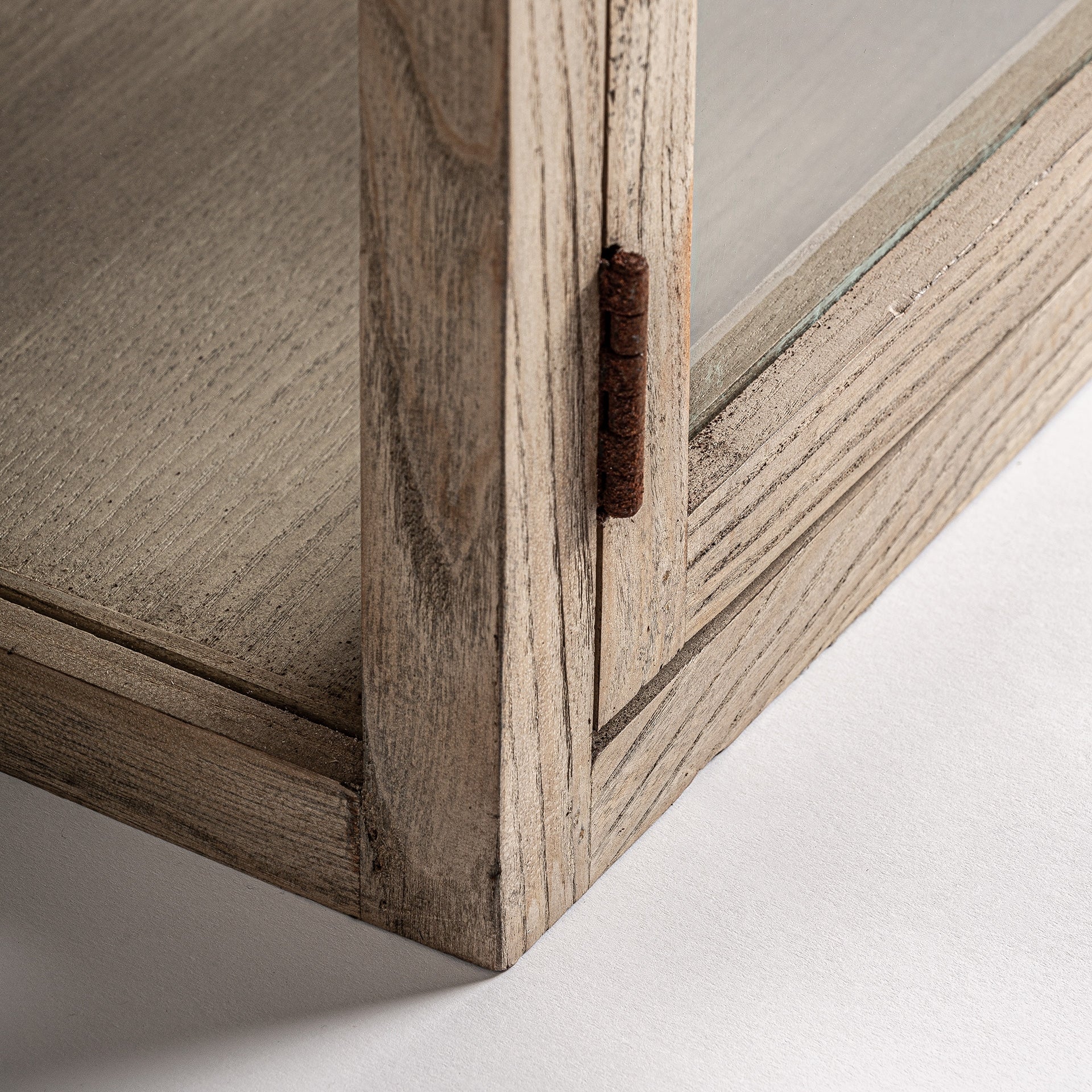 Vitrine modulable bois d'orme clair | VICAL Masein | REMO-HOME, mobilier design et décoration d'intérieur