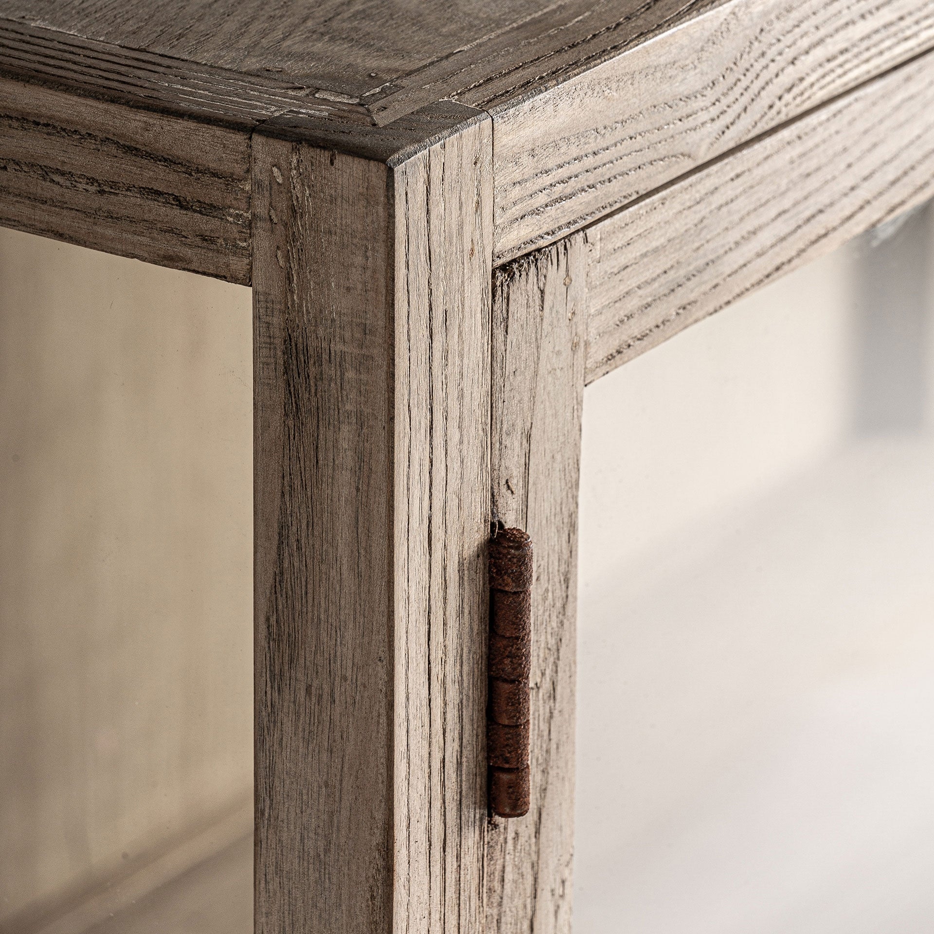 Vitrine modulable bois d'orme clair | VICAL Masein | REMO-HOME, mobilier design et décoration d'intérieur