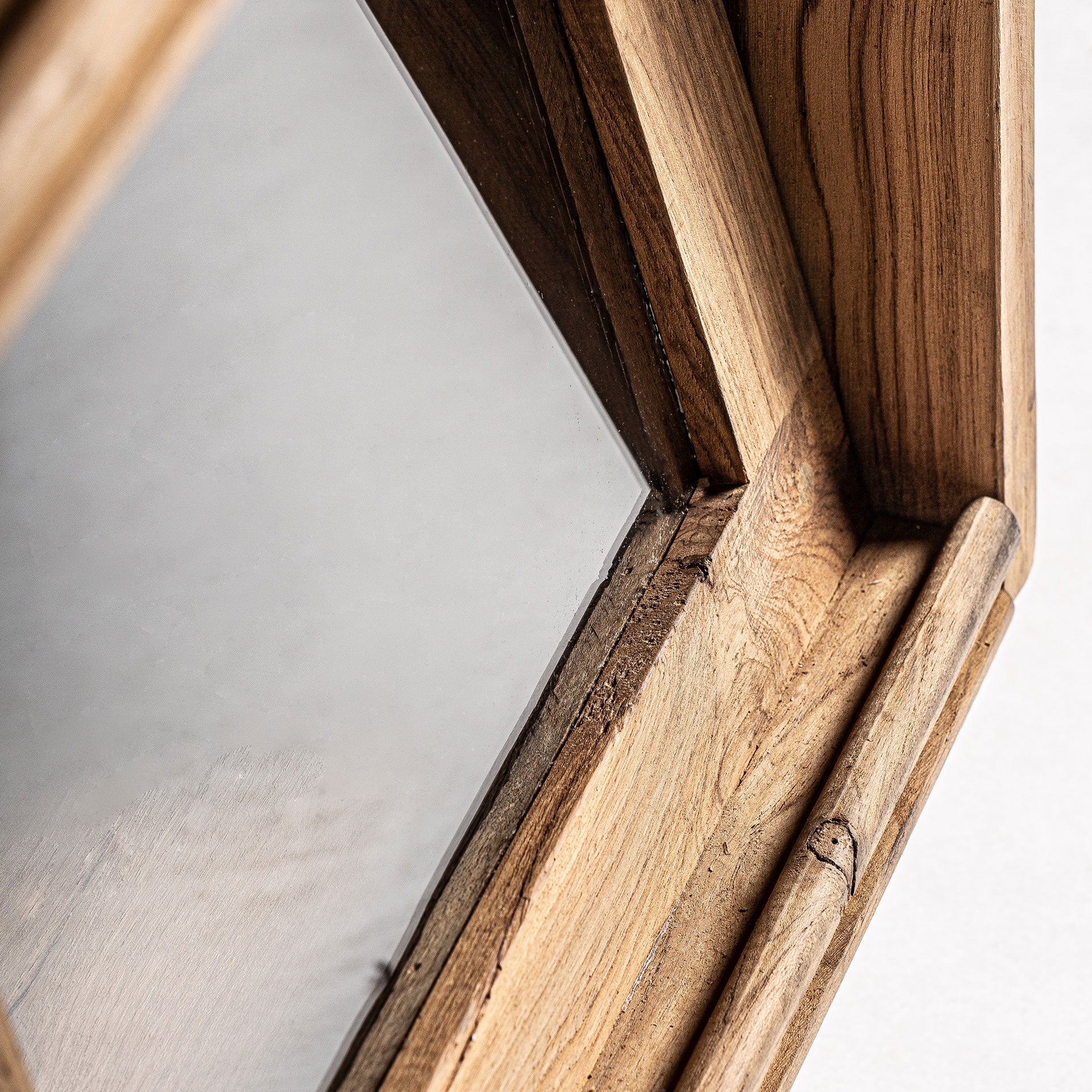 Vitrine teck recyclé style nordique | VICAL Backlyn | REMO-HOME, mobilier design et décoration d'intérieur