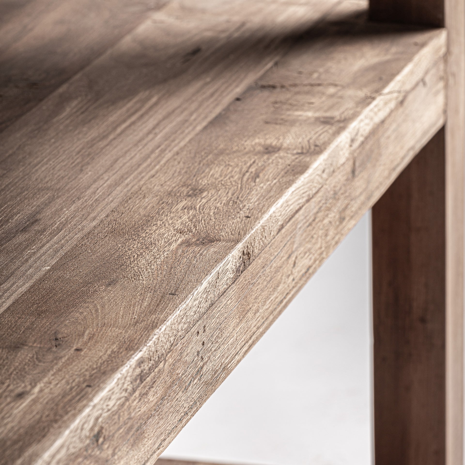 Étagère haute bois récupéré | VICAL Helmond  | REMO-HOME, mobilier design et décoration d'intérieur